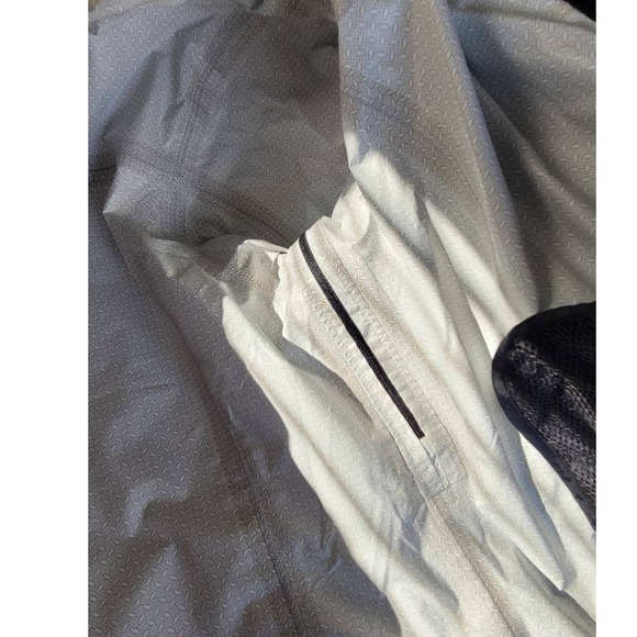 Marmot Women's Black Hooded Windbreaker Size Large - Picture 7 of 9